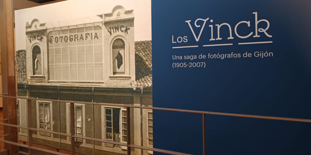 12- Cartel inicio de la exposición